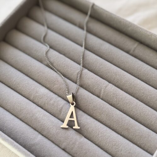 COLLAR INICIAL "A"