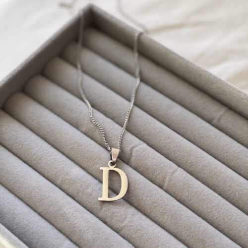COLLAR INICIAL "D"