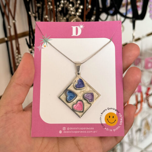 COLLAR CUATRO CORAZONES 💜