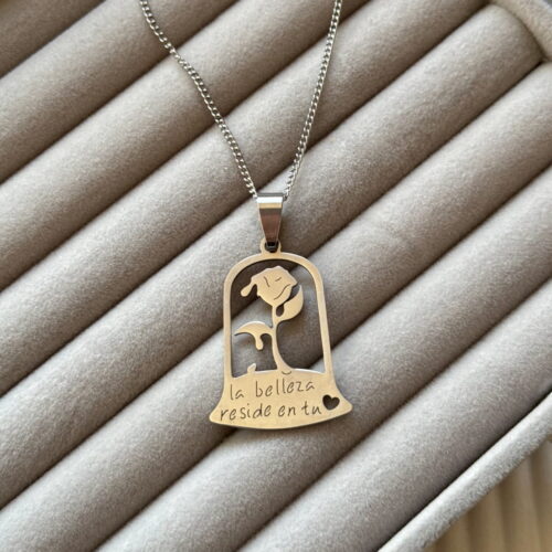 COLLAR BELLA
