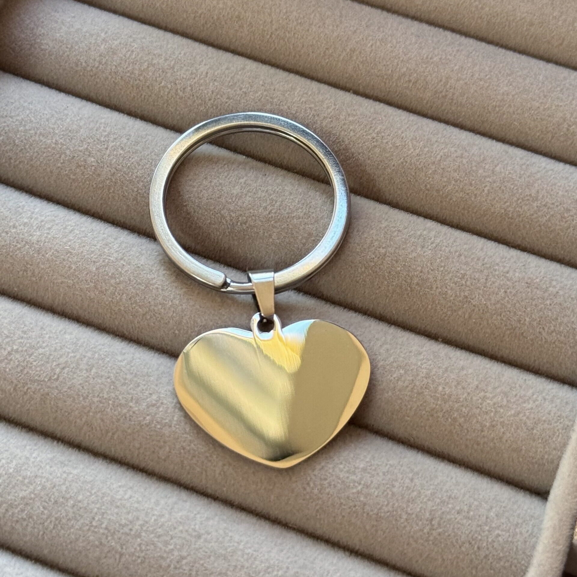 LLAVERO CORAZON  PERSONALIZADO