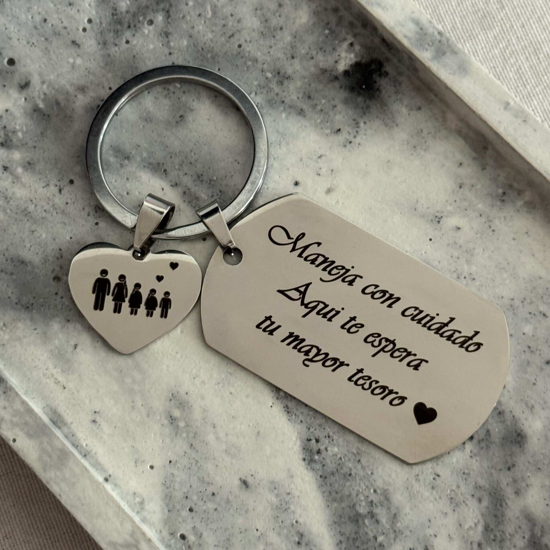 LLAVERO DOBLE DIJES PERSONALIZADO