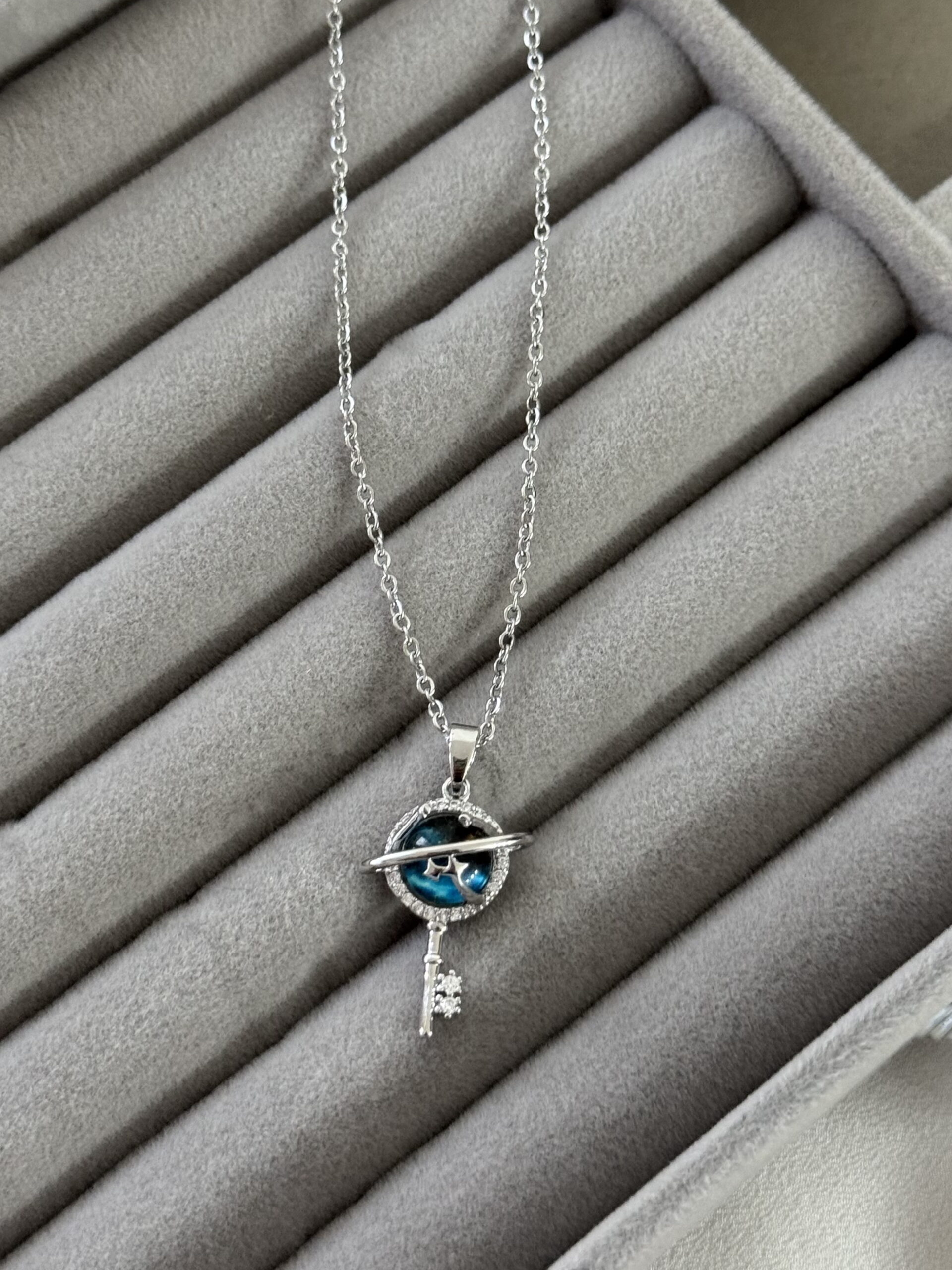 Collar Universo 🪐✨